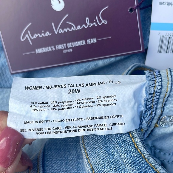 NWT Gloria Vanderbilt Morocco Mid Rise Bermuda Denim Shorts - Picture 7 of 8